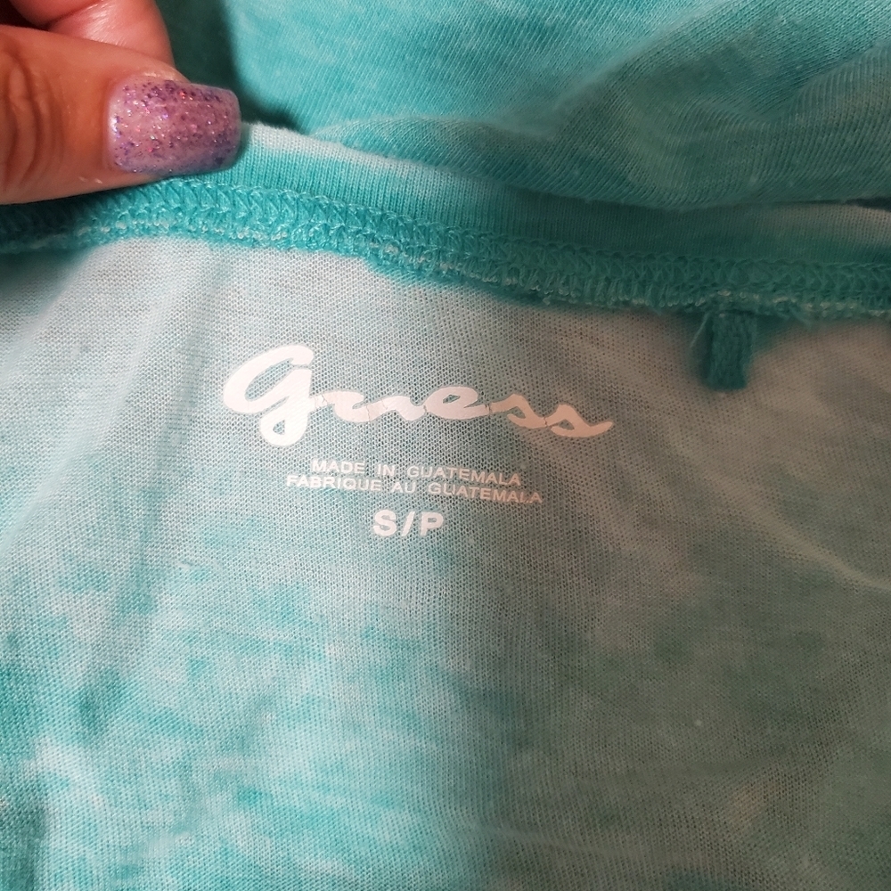 GUESS Distressed T-shirt - Picture 15 of 15